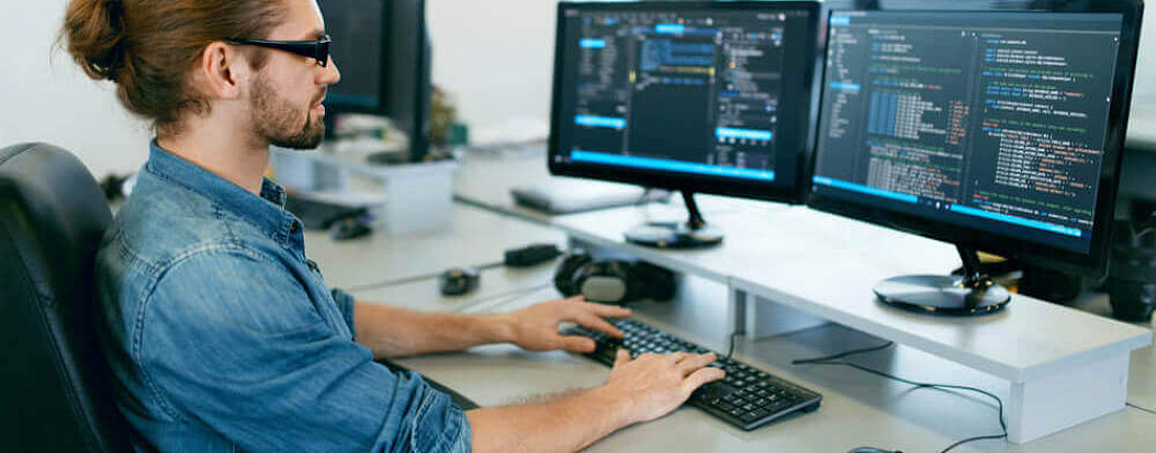 Украинская полиция арестовала хакера, продававшего данные банковских счетов граждан США и Канады