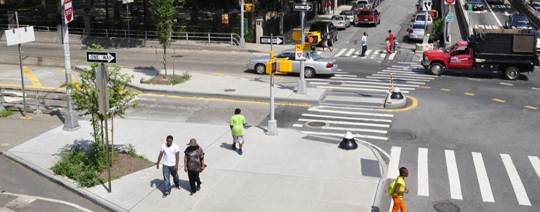 Пешеходные переходы в американских городах заговорили голосами технологических магнатов