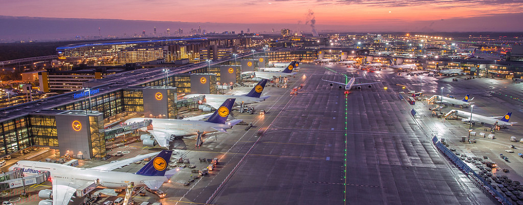 Причиной сбоя в работе европейских аэропортов в выходные стала вымогательская кибератака